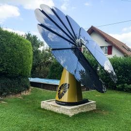 005-Solarblume-steht-auf-Schraubfundamneten